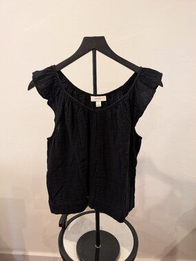 ON‑34TH • Gauze Textured Sleeveless Blouse • Deep Black • Size M • NWT